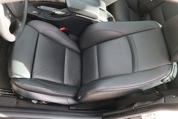 BMW 335i 14 of 18