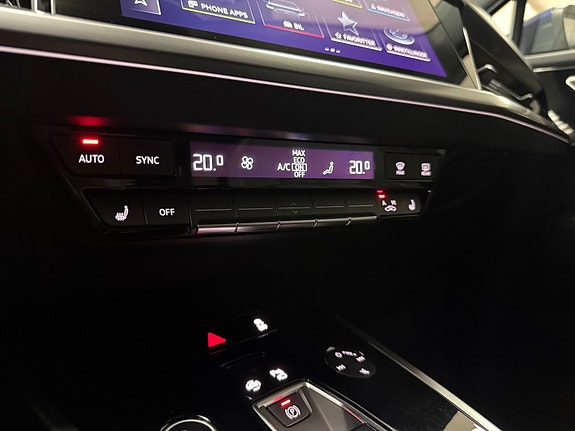 Audi Q4 e-tron 30 of 30