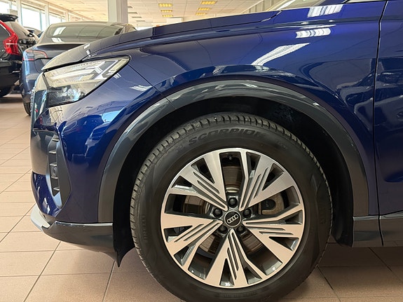 Audi Q4 e-tron 13 of 30
