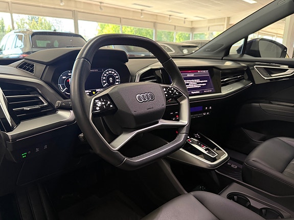 Audi Q4 e-tron 15 of 30
