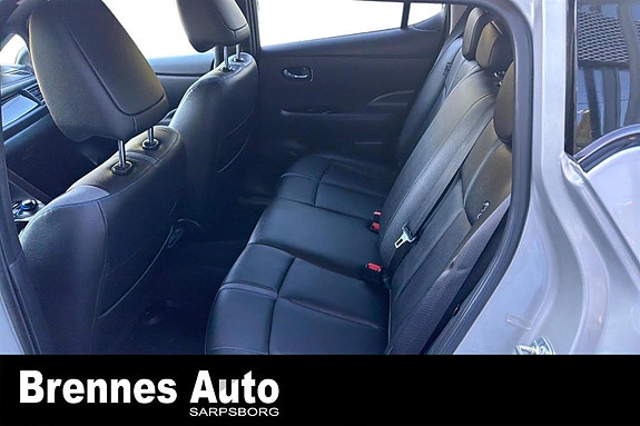 Nissan Leaf 10 of 23