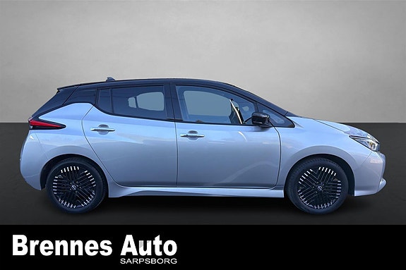 Nissan Leaf 8 of 23