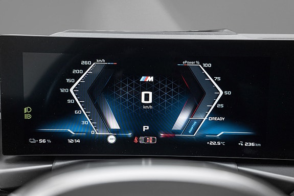 BMW i4 18 of 23