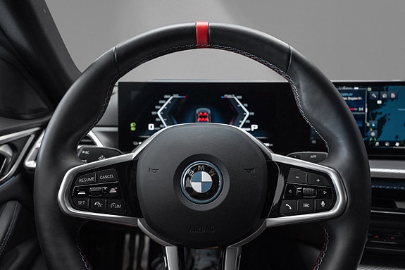 BMW i4 17 of 23