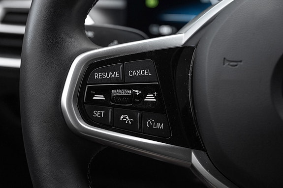 BMW i4 19 of 23