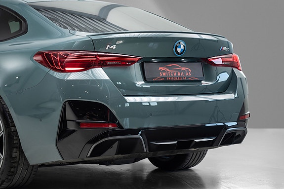 BMW i4 6 of 23