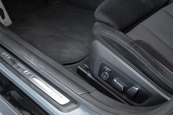 BMW i4 15 of 23