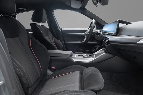 BMW i4 21 of 23