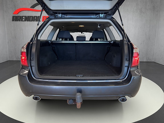 Subaru Legacy 7 of 19