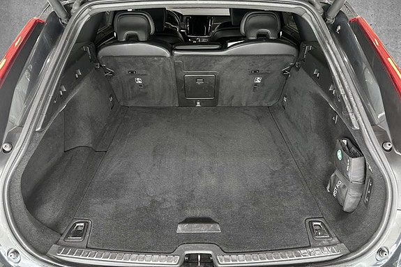 Volvo V90 23 of 23