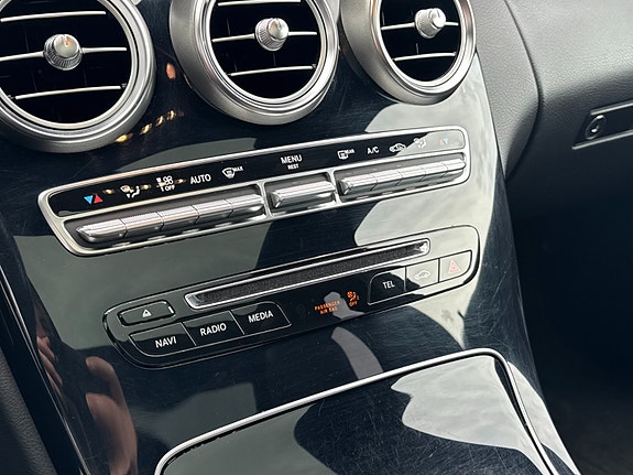 Mercedes-Benz 15 of 30