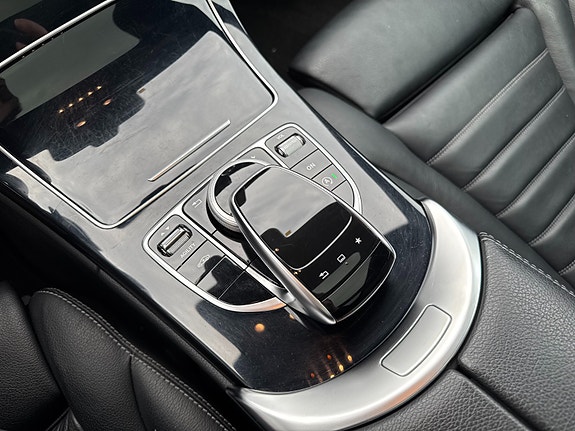 Mercedes-Benz 16 of 30