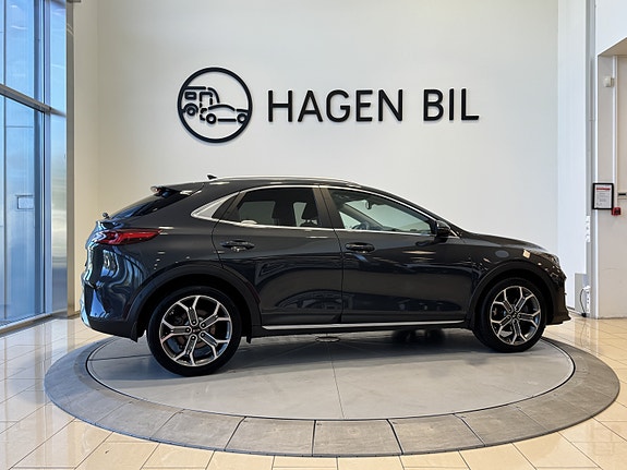 Kia XCeed 7 of 28