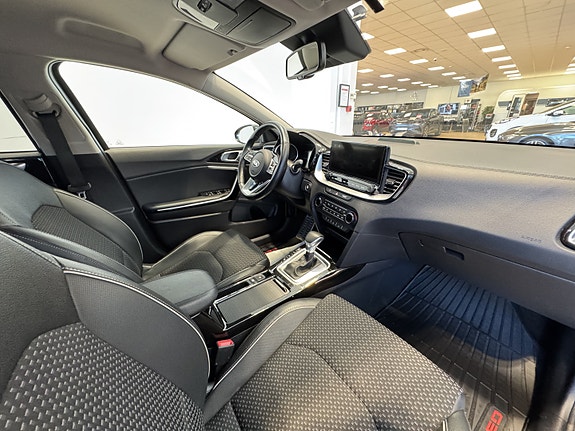 Kia XCeed 15 of 28