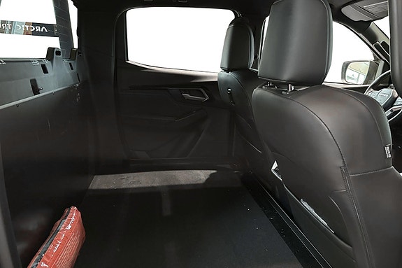 Isuzu D-max 24 of 30