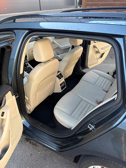 Skoda Octavia 8 of 17