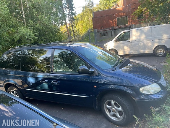 Chrysler Voyager 2 of 30