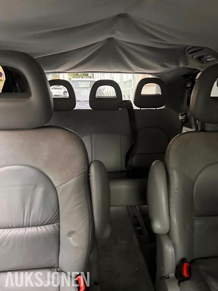 Chrysler Voyager 30 of 30