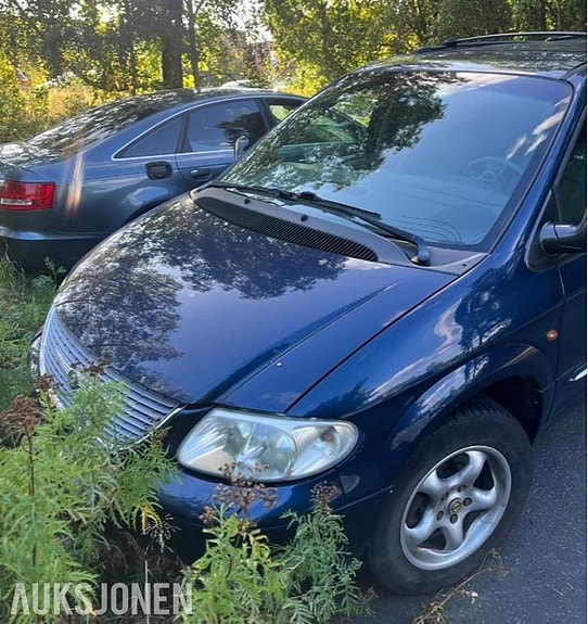 Chrysler Voyager 8 of 30
