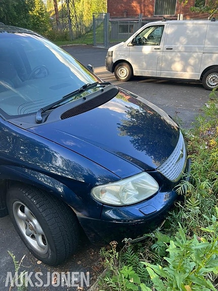 Chrysler Voyager 9 of 30