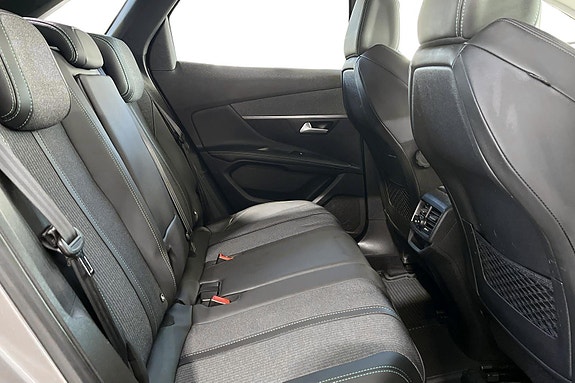 Peugeot 3008 22 of 29