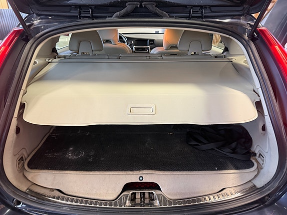 Volvo V60 24 of 30