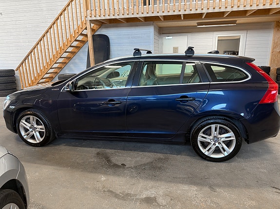 Volvo V60 12 of 30