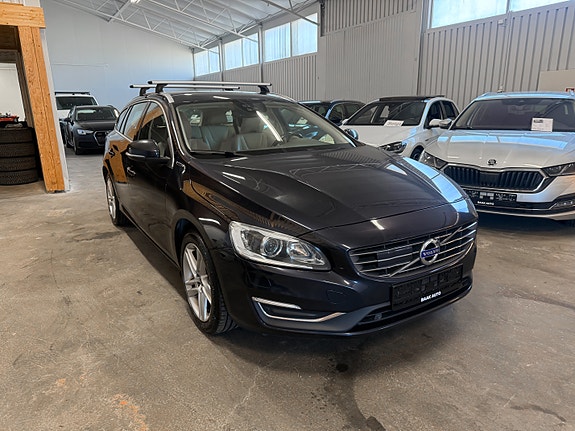 Volvo V60 4 of 30
