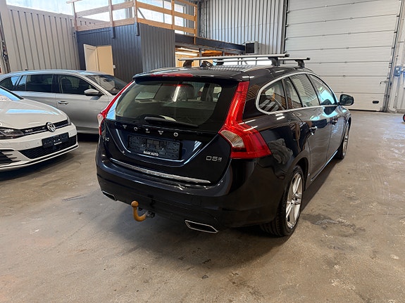 Volvo V60 8 of 30