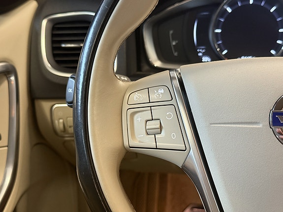 Volvo V60 30 of 30