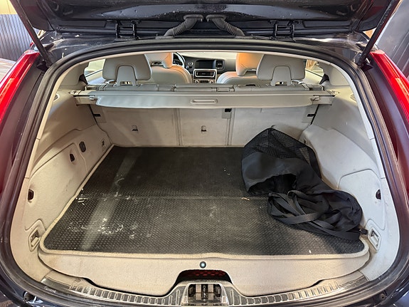 Volvo V60 23 of 30