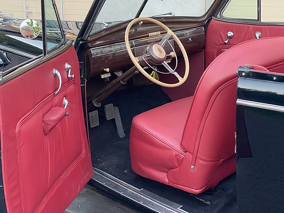 Cadillac 10 of 12