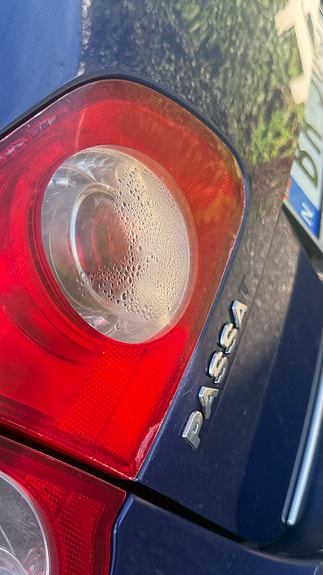 Volkswagen Passat 7 of 22