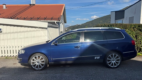 Volkswagen Passat 3 of 22