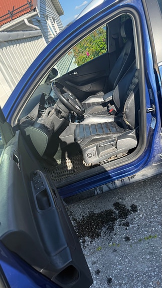 Volkswagen Passat 13 of 22