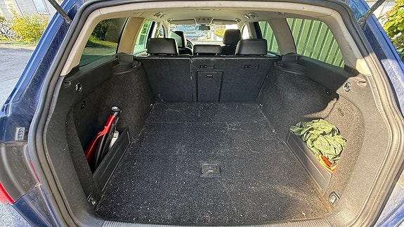 Volkswagen Passat 19 of 22