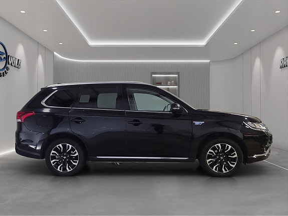 Mitsubishi Outlander 7 of 21