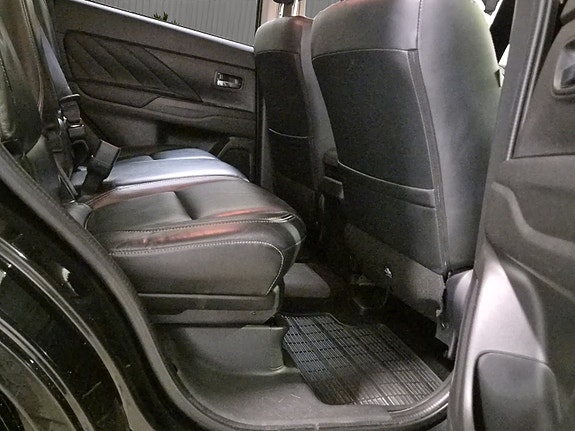 Mitsubishi Outlander 17 of 21