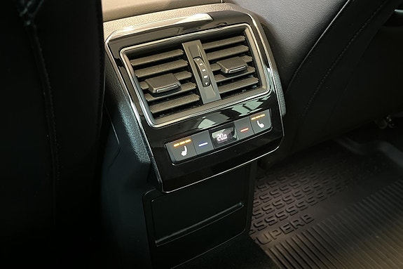 Skoda Superb 28 of 30