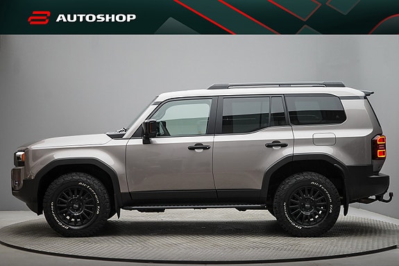 Toyota Land Cruiser 2 of 30