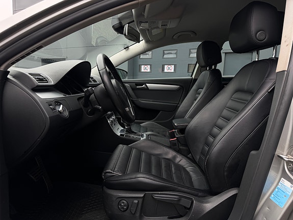 Volkswagen Passat Alltrack 8 of 24