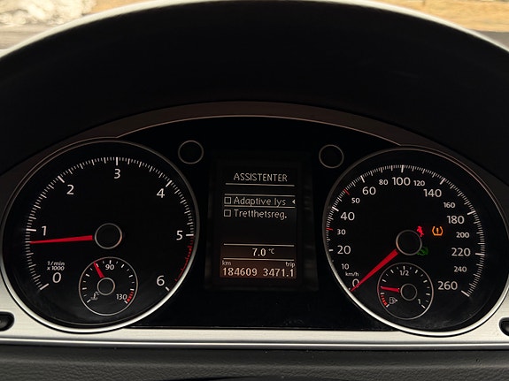 Volkswagen Passat Alltrack 22 of 24