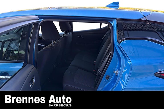 Nissan Leaf 10 of 23