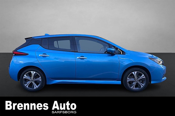 Nissan Leaf 8 of 23