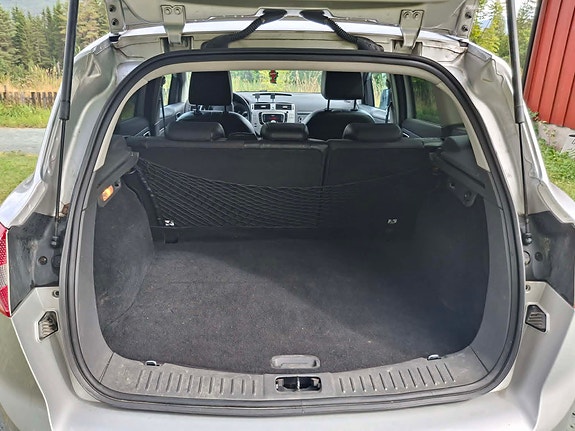 Ford Kuga 10 of 18