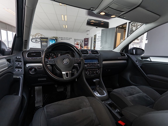 Volkswagen Golf VI 14 of 30