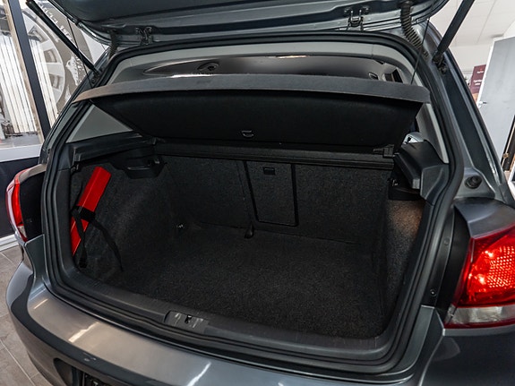 Volkswagen Golf VI 12 of 30