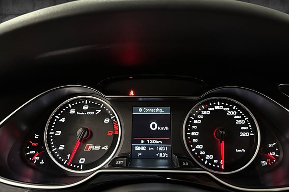 Audi RS4 26 of 30
