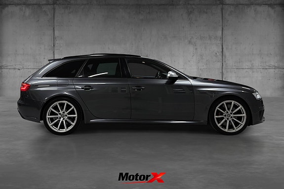 Audi RS4 9 of 30