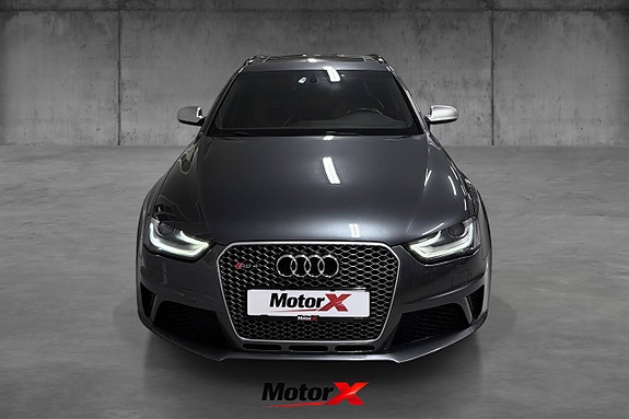 Audi RS4 5 of 30